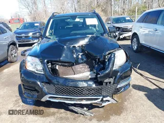 2013 Mercedes-Benz GLK with VIN WDCGG8JBXDG123692, listed as a IAAI auction lot 41578447 with 210,487 mi miles. Bid and sale history available at carsss.com. Image 12.