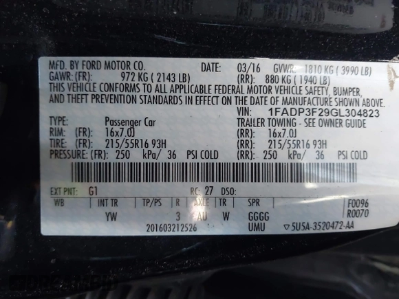 2016 Ford Focus SE with VIN 1FADP3F29GL304823, listed as a IAAI auction lot 41720924 with 82,245 mi miles. Bid and sale history available at carsss.com. Image 9.