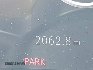 2024 Mercedes-Benz C 300 z VIN W1KAF4GB8RR227839, wystawiony jako IAAI lot #42079634 z przebiegiem 2 062 mil mil oraz . Historia ofert i sprzedaży dostępna na DreamBid. Obrazek 16.