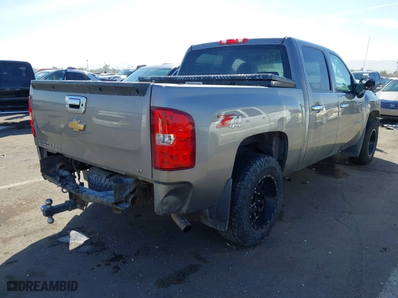 2007 Chevrolet Silverado 1500 LTZ with VIN 3GCEK13M97G532406, listed as a IAAI auction lot 41656915 with 243,909 mi miles. Bid and sale history available at carsss.com. Image 4.