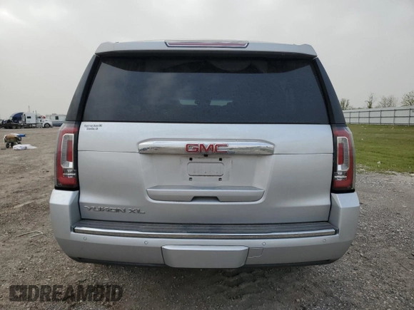 2019 GMC Yukon XL Denali with VIN 1GKS1HKJ1KR132018, listed as a Copart auction lot 49337035 with 73,216 mi miles and Salvage Title. Bid and sale history available at carsss.com. Image 6.