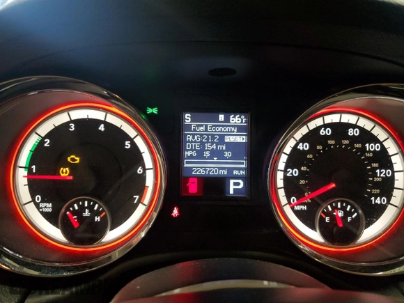 2013 Dodge Durango Crew with VIN 1C4RDJDG2DC663518, listed as a Copart auction lot 62736515 with 226,720 mi miles and Salvage title. Bid and sale history available at DreamBid. Image 9.