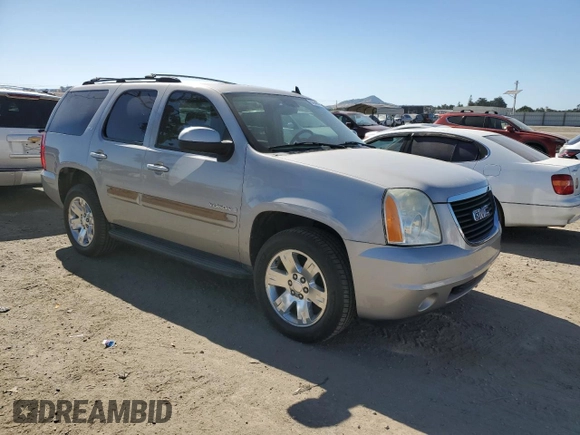 2007 GMC Yukon SLE z VIN 1GKFK13007J260249, wystawiony jako Copart lot #57646525 z przebiegiem 325 491 mil mil oraz Szkoda całkowita • Salvage title. Historia ofert i sprzedaży dostępna na DreamBid. Obrazek 4.
