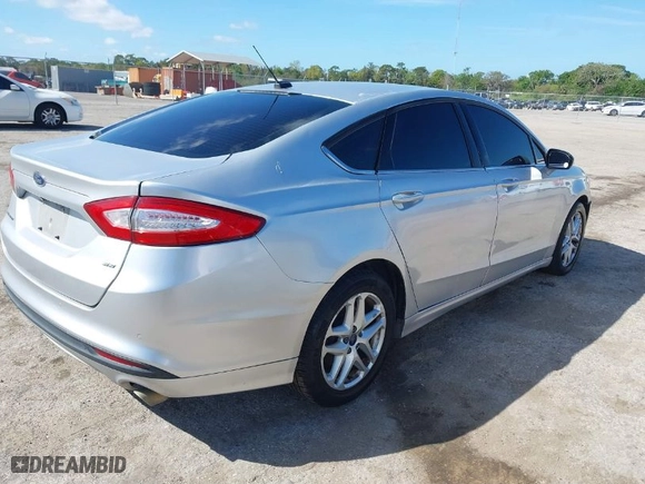 2016 Ford Fusion SE with VIN 3FA6P0H77GR200106, listed as a IAAI auction lot 41841087 with 201,352 mi miles. Bid and sale history available at carsss.com. Image 4.
