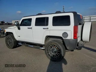 2006 Hummer H3 with VIN 5GTDN136X68105270, listed as a Copart auction lot 41430085 with 207,143 mi miles and Salvage Title. Bid and sale history available at DreamBid. Image 2.