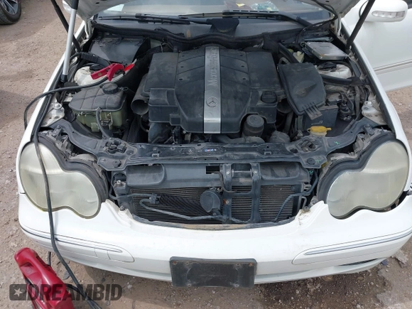 2004 Mercedes-Benz C 240 z VIN WDBRF61J14E016229, wystawiony jako IAAI lot #42576797 z przebiegiem Nie podano mil oraz . Historia ofert i sprzedaży dostępna na DreamBid. Obrazek 10.