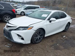 2019 Toyota Camry LE z VIN 4T1B11HK7KU687261, wystawiony jako IAAI lot #42016114 z przebiegiem 123 007 mil mil oraz . Historia ofert i sprzedaży dostępna na DreamBid. Obrazek 18.