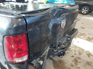 2014 Ram 1500 Express z VIN 1C6RR7KT7ES178021, wystawiony jako IAAI lot #41866157 z przebiegiem 74 301 mil mil oraz . Historia ofert i sprzedaży dostępna na DreamBid. Obrazek 6.