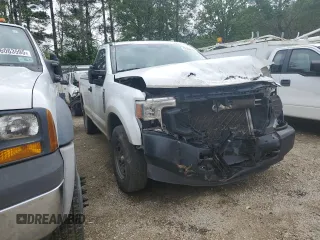 2022 Ford F-350 XL with VIN 1FTRF3A61NED49897, listed as a Copart auction lot 47956025 with Not provided miles and Salvage title. Bid and sale history available at DreamBid. Image 4.