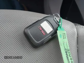 2022 GMC Terrain SLT z VIN 3GKALVEV1NL187387, wystawiony jako IAAI lot #41694909 z przebiegiem 45 852 mil mil oraz . Historia ofert i sprzedaży dostępna na DreamBid. Obrazek 11.