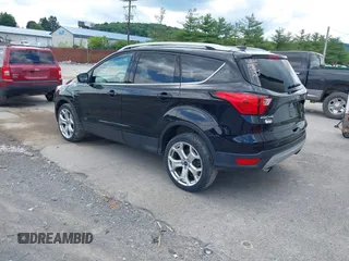 2019 Ford Escape Titanium с VIN 1FMCU9J95KUA09190, выставлен на аукционе IAAI как лот 42539445 с пробегом 61 027 миль миль и . История ставок и продаж доступна на DreamBid. Изображение 3.