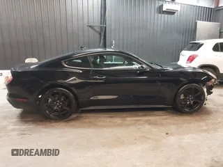 2020 Ford Mustang EcoBoost z VIN 1FA6P8TH6L5145109, wystawiony jako IAAI lot #42301649 z przebiegiem 48 622 mil mil oraz . Historia ofert i sprzedaży dostępna na DreamBid. Obrazek 14.