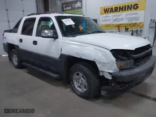2005 Chevrolet Avalanche Z71 with VIN 3GNEK12Z45G118046, listed as a IAAI auction lot 41838447 with 203,799 mi miles. Bid and sale history available at carsss.com. Image 1.