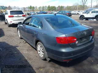 2013 Volkswagen Jetta Sedan SE with VIN 3VWDP7AJ5DM297182, listed as a IAAI auction lot 42031964 with 85,705 mi miles. Bid and sale history available at carsss.com. Image 3.