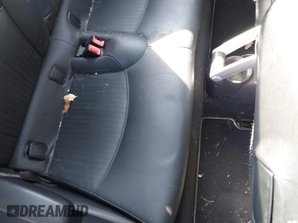 2007 MINI Hardtop with VIN WMWMF33597TU61986, listed as a IAAI auction lot 42139746 with 92,448 mi miles and . Bid and sale history available at DreamBid. Image 8.