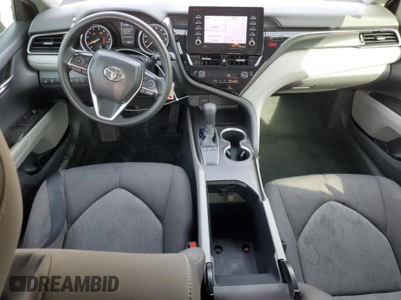2023 Toyota Camry LE z VIN 4T1C11AK0PU109024, wystawiony jako Copart lot #50105815 z przebiegiem 43 666 mil mil oraz Szkoda całkowita • Salvage title. Historia ofert i sprzedaży dostępna na DreamBid. Obrazek 8.