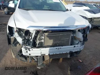 2020 GMC Acadia SLT with VIN 1GKKNULS0LZ136051, listed as a IAAI auction lot 41236862 with 59,176 mi miles and . Bid and sale history available at DreamBid. Image 13.
