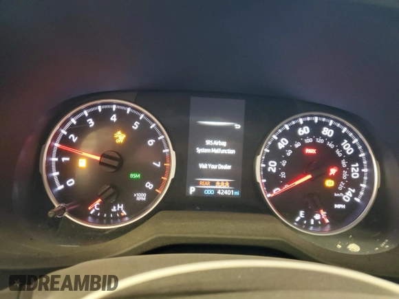 2022 Toyota RAV4 XLE with VIN 2T3W1RFV3NC192260, listed as a Copart auction lot 55153925 with 42,401 mi miles and Salvage title. Bid and sale history available at DreamBid. Image 9.