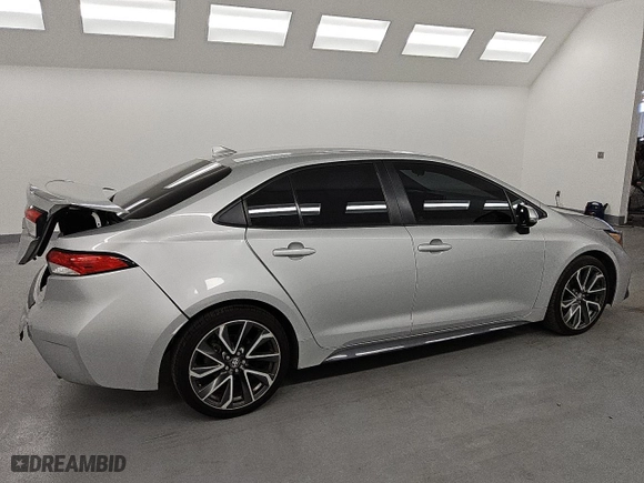 2021 Toyota Corolla SE with VIN 5YFS4MCE2MP075676, listed as a Copart auction lot 47068545 with 121,162 mi miles and Clean Title. Bid and sale history available at carsss.com. Image 3.