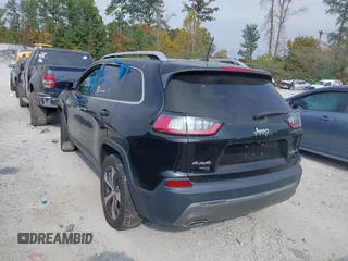 2019 Jeep Cherokee Limited with VIN 1C4PJMDX2KD235618, listed as a IAAI auction lot 40672263 with 82,117 mi miles and . Bid and sale history available at carsss.com. Image 3.