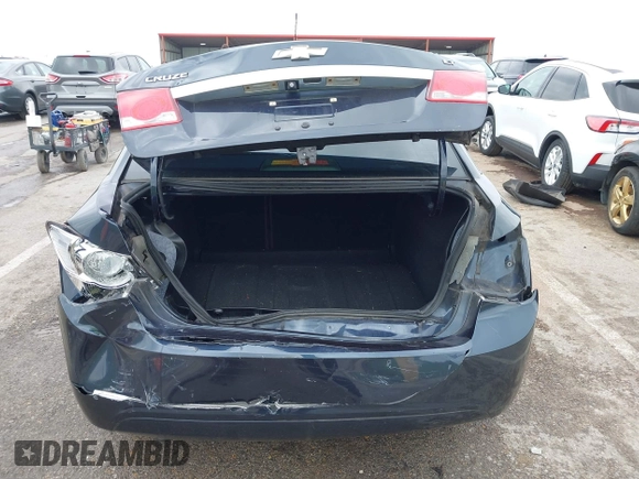 2014 Chevrolet Cruze 1LT with VIN 1G1PC5SB5E7400967, listed as a IAAI auction lot 41976254 with 143,068 mi miles and . Bid and sale history available at DreamBid. Image 17.
