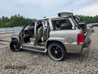 2002 Cadillac Escalade with VIN 1GYEK63N12R102443, listed as a Copart auction lot 53134135 with 241,389 mi miles and Non repairable. Bid and sale history available at DreamBid. Image 2.