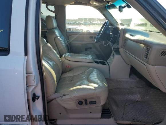 2002 GMC Yukon XL SLT with VIN 3GKFK16Z52G309319, listed as a Copart auction lot 88467795 with 450,230 mi miles and Salvage Title. Bid and sale history available at carsss.com. Image 7.