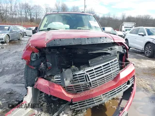 2008 Lincoln Navigator with VIN 5LMFU28518LJ18538, listed as a IAAI auction lot 41546111 with 123,174 mi miles. Bid and sale history available at carsss.com. Image 17.