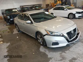 2019 Nissan Altima S z VIN 1N4BL4BV4KC170921, wystawiony jako IAAI lot #41232592 z przebiegiem 83 366 mil mil oraz . Historia ofert i sprzedaży dostępna na DreamBid. Obrazek 1.