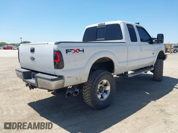 2011 Ford Super Duty F-250 SRW XL with VIN 1FT7X2BT8BEA50325, listed as a IAAI auction lot 41967600 with 189,932 mi miles. Bid and sale history available at carsss.com. Image 4.