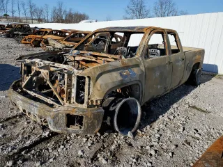 2015 GMC Sierra 1500 with VIN 1GTV2TEC5FZ406185, listed as a Copart auction lot 42602994 with 0 mi miles and Salvage Title. Bid and sale history available at carsss.com. Image 1.