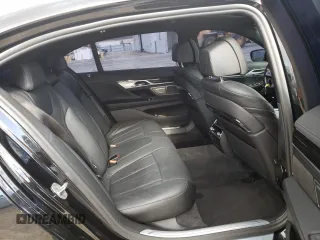 2022 BMW 7 Series 740i with VIN WBA7T2C07NCJ19339, listed as a Copart auction lot 43107493 with 19,424 mi miles. Bid and sale history available at carsss.com. Image 10.