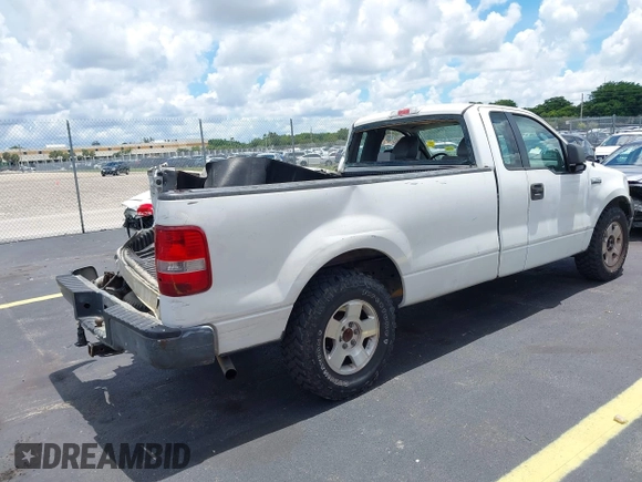 2006 Ford F-150 XL z VIN 1FTRF12W86KB54661, wystawiony jako IAAI lot #42581375 z przebiegiem 309 793 mil mil oraz . Historia ofert i sprzedaży dostępna na DreamBid. Obrazek 4.