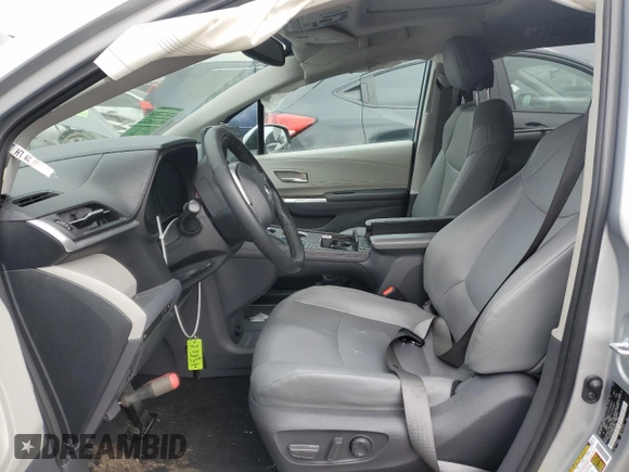2021 Toyota Sienna XLE with VIN 5TDYSKFC7MS021036, listed as a Copart auction lot 43466965 with 0 mi miles and Salvage Title. Bid and sale history available at carsss.com. Image 7.
