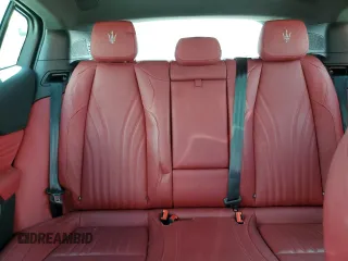 2023 Maserati Grecale Modena z VIN ZN682AVM3P7407857, wystawiony jako Copart lot #51451125 z przebiegiem Nie podano mil oraz Nie do naprawy. Historia ofert i sprzedaży dostępna na DreamBid. Obrazek 10.