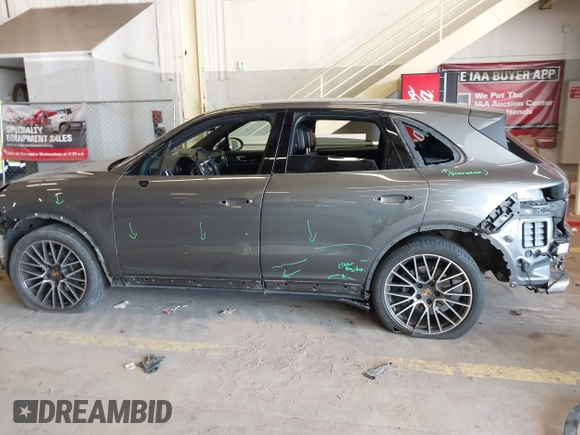 2020 Porsche Cayenne with VIN WP1AA2AY0LDA00237, listed as a IAAI auction lot 41896659 with 51,827 mi miles and . Bid and sale history available at DreamBid. Image 15.