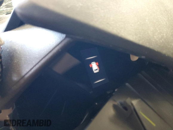 2022 Toyota Sienna LE с VIN 5TDKRKEC6NS135517, выставлен на аукционе Copart как лот 43521365 с пробегом Не указан миль и Списание • Salvage title. История ставок и продаж доступна на DreamBid. Изображение 9.