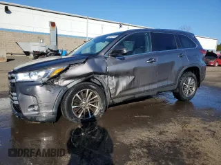 2019 Toyota Highlander SE with VIN 5TDJZRFH0KS616406, listed as a Copart auction lot 50512435 with 124,533 mi miles and Salvage Title. Bid and sale history available at carsss.com. Image 1.