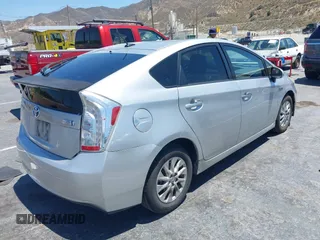 2014 Toyota Prius with VIN JTDKN3DP1E3051337, listed as a IAAI auction lot 42526207 with 306,478 mi miles and . Bid and sale history available at DreamBid. Image 4.