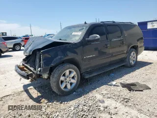 2008 GMC Yukon XL SLT 4SB z VIN 1GKFC16J18J187752, wystawiony jako Copart lot #56797975 z przebiegiem 315 232 mil mil oraz Szkody całkowita. Historia ofert i sprzedaży dostępna na DreamBid. Obrazek 1.