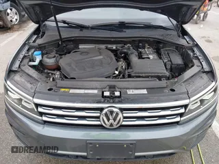 2019 Volkswagen Tiguan SEL Premium with VIN 3VV4B7AX9KM095580, listed as a IAAI auction lot 41915639 with 67,440 mi miles and . Bid and sale history available at DreamBid. Image 10.