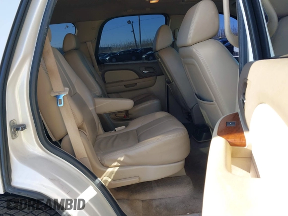 2008 GMC Yukon SLT 4SB z VIN 1GKFK13058R176138, wystawiony jako IAAI lot #41816039 z przebiegiem 199 426 mil mil oraz . Historia ofert i sprzedaży dostępna na DreamBid. Obrazek 8.