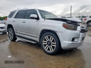 2011 Toyota 4Runner SR5 z VIN JTEZU5JR5B5021305, wystawiony jako Copart lot #55453275 z przebiegiem 194 752 mil mil oraz Szkoda całkowita • Salvage title. Historia ofert i sprzedaży dostępna na DreamBid. Obrazek 4.