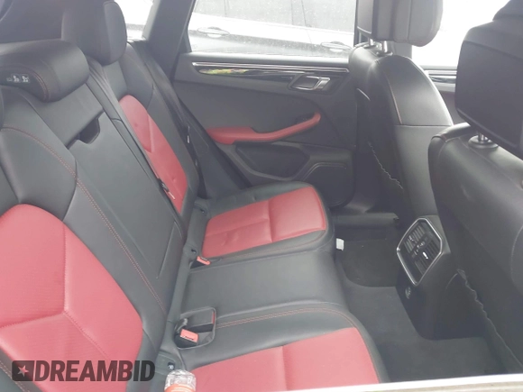 2018 Porsche Macan with VIN WP1AA2A59JLB20286, listed as a IAAI auction lot 41286270 with 64,664 mi miles. Bid and sale history available at carsss.com. Image 8.
