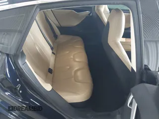 2014 Tesla Model S 60 с VIN 5YJSA1H11EFP60357, выставлен на аукционе IAAI как лот 42656130 с пробегом 133 344 миль миль и . История ставок и продаж доступна на DreamBid. Изображение 8.