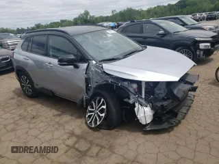 2024 Toyota Corolla Cross Hybrid S z VIN 7MUFBABG5RV034536, wystawiony jako Copart lot #56297535 z przebiegiem 26 655 mil mil oraz Szkoda całkowita • Salvage title. Historia ofert i sprzedaży dostępna na DreamBid. Obrazek 4.