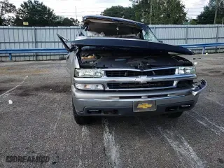 2000 Chevrolet New Tahoe LT with VIN 1GNEC13T2YJ197730, listed as a Copart auction lot 61252403 with NaN miles and Non Repairable. Bid and sale history available at carsss.com. Image 12.