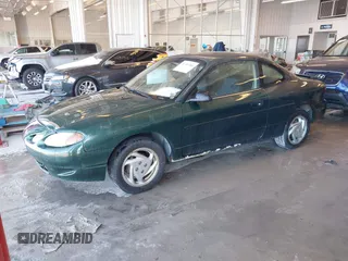 2000 Ford Escort ZX2 with VIN 3FAKP1134YR117701, listed as a IAAI auction lot 41316386 with 241,702 mi miles. Bid and sale history available at carsss.com. Image 2.