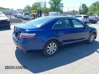 2007 Toyota Camry z VIN 4T1BB46K77U024328, wystawiony jako IAAI lot #42307164 z przebiegiem 146 953 mil mil oraz . Historia ofert i sprzedaży dostępna na DreamBid. Obrazek 4.
