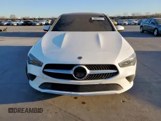 2023 Mercedes-Benz CLA 250 z VIN W1K5J4GBXPN405299, wystawiony jako Copart lot #49970575 z przebiegiem 33 162 mil mil oraz Czysty tytuł • Clean title. Historia ofert i sprzedaży dostępna na DreamBid. Obrazek 5.